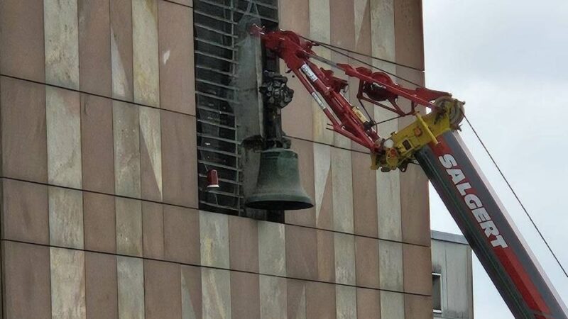 Von Mönchengladbach nach Polen: Glocken der Albertuskirche ausgebaut – die Geschichte dahinter