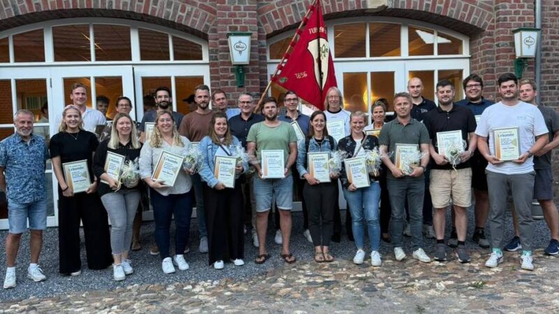 Mitgliederversammlung der Turnerschaft Grefrath: Helga Zimmermann ist seit 75 Jahren dabei
