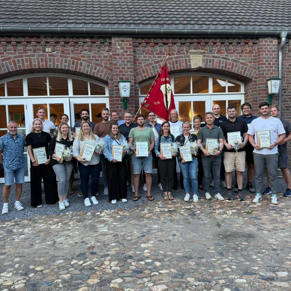 Mitgliederversammlung der Turnerschaft Grefrath: Helga Zimmermann ist seit 75 Jahren dabei