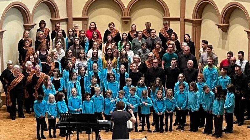 Hückeswagener singen in Remscheid für den guten Zweck: Gänsehaut, Generationen und große Herzen