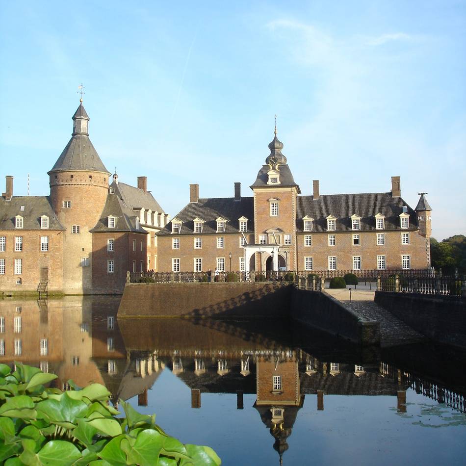 Seniorenfahrt in Sonsbeck: Mit dem Heimatverein zum Anholter Wasserschloss