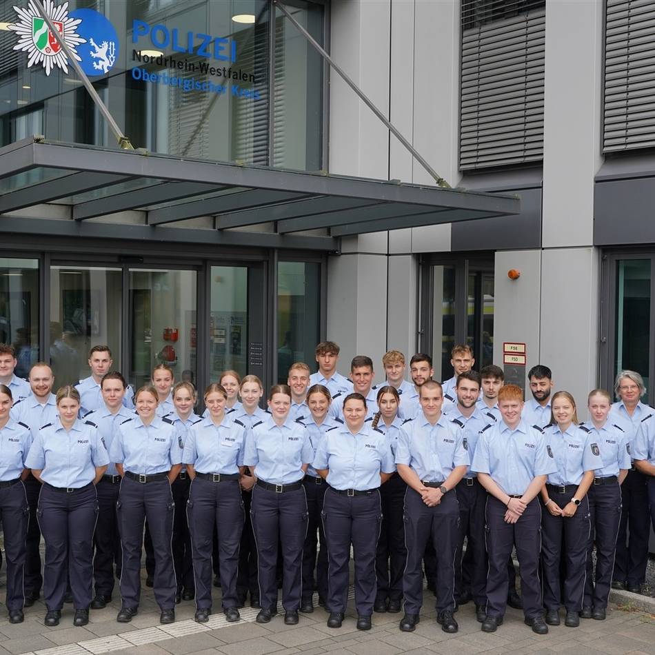 Polizei des Oberbergischen Kreises: Kommissaranwärter treten zum ersten Praktikum an