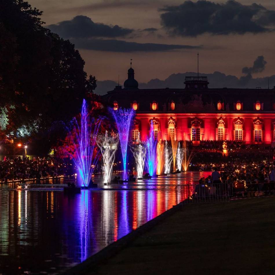 Veranstaltung am 12. Juli 2025: Was man zum Benrather Lichterfest wissen muss