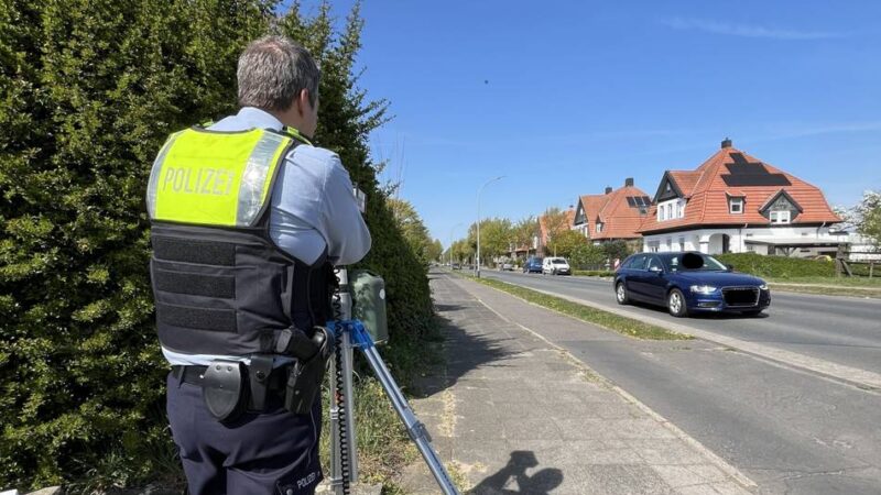 Wochenbilanz der Polizei: 216 Verkehrsteilnehmer waren im Kreis Kleve zu schnell unterwegs