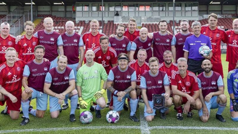 Iron Maiden am Flinger Broich: Mit Langeneke und Co. – Fortuna & Friends bestritt ein ungewöhnliches Spiel