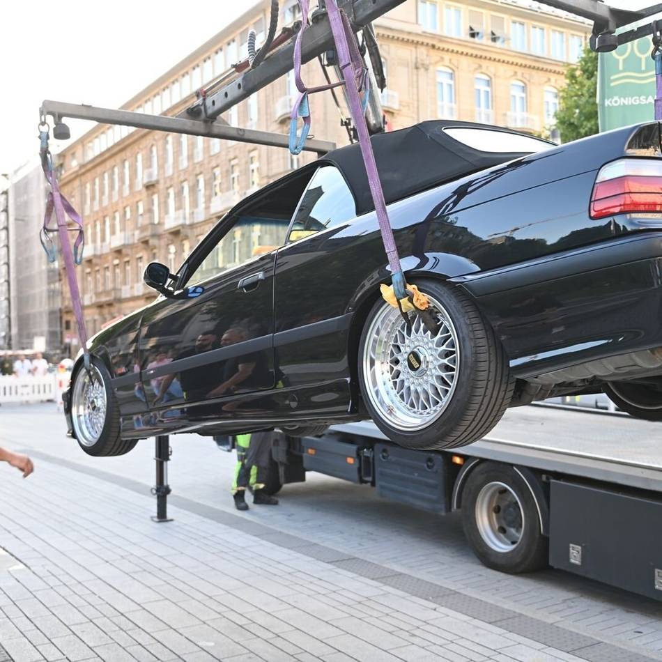 Polizeiaktion in Düsseldorf: Schwerpunktkontrollen – Polizei verhängt mehr als 100 Verwarngelder pro Stunde
