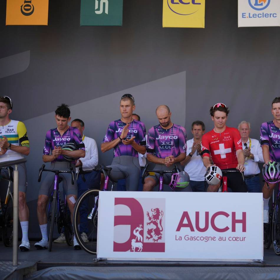 Tour-Team Jayco Alula trauert: 19-Jähriger verunglückt bei Radrennen in Italien tödlich