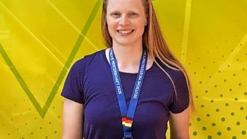 Sieg für Gladbacher Triathletin: Ida Haurand sichert sich den Deutschen Meistertitel