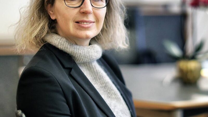 Wahlkampf in Mettmann: Wildblumen und Stadt erkunden mit der Bürgermeisterin