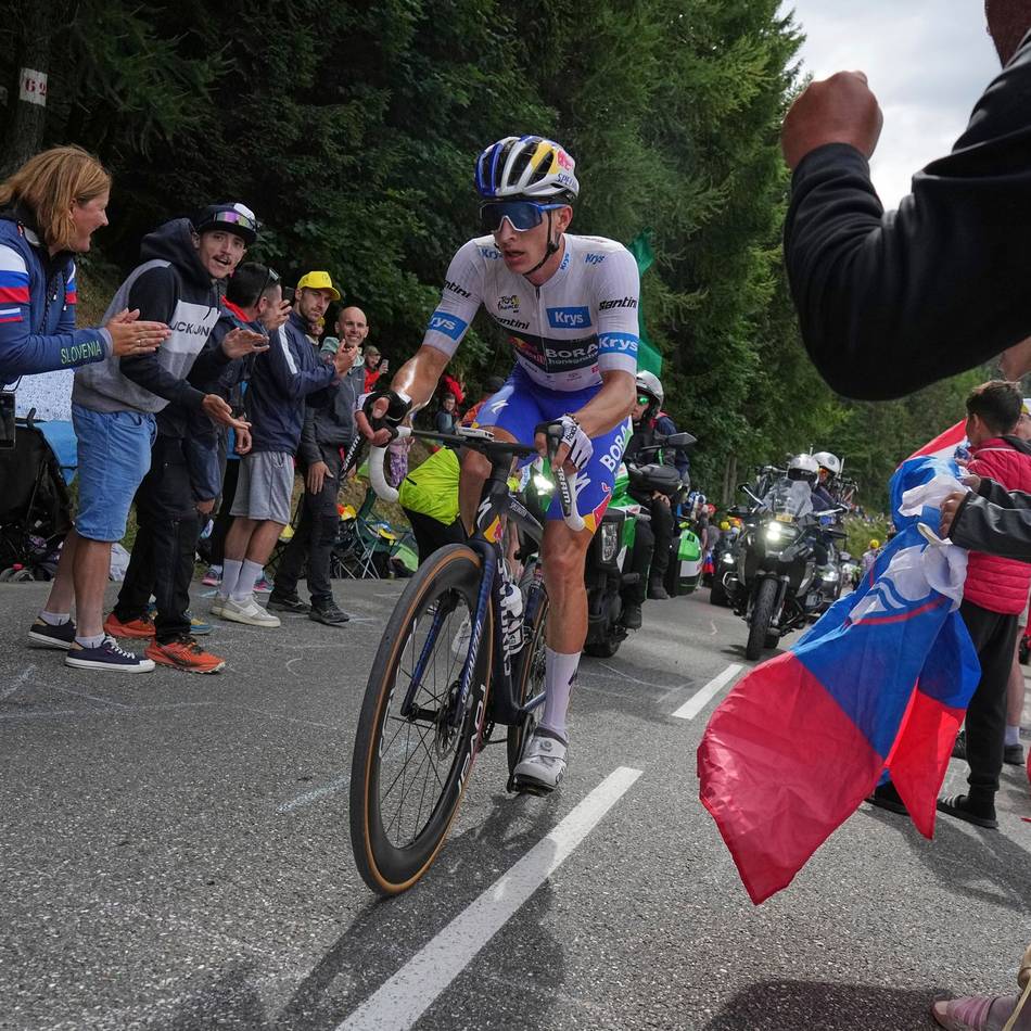 Viel Vorsprung eingebüßt: Jan Ullrich hadert mit Renn-Taktik bei Lipowitz-Team