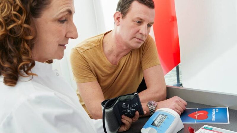 Apotheken in Langenfeld, Hilden und Haan: Viele Menschen ahnen nichts von ihrem Bluthochdruck