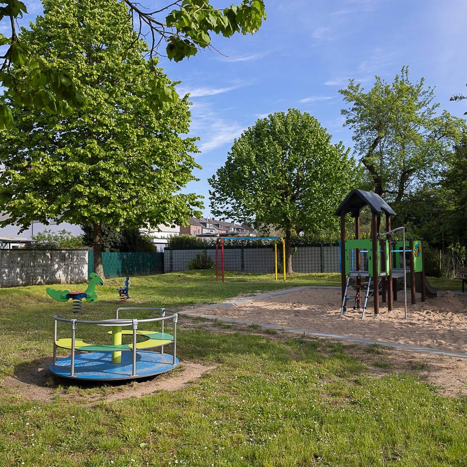 Mags befragt Kinder: Spielplatz im Brandtsgarten – Schaukel und Karussell hoch im Kurs