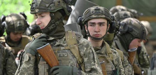 Russland-Ukraine-Krieg: Ukrainer bis zum Alter von 22 Jahren dürfen das Land wieder verlassen