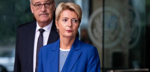 Schweiz im Zollstreit mit Trump: Pressekonferenz nach US-Reise von Keller-Sutter