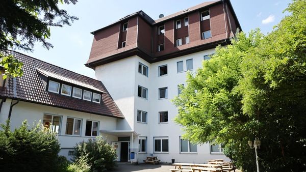 Auch Kegelclubs sind in Velberts Jugendherberge willkommen