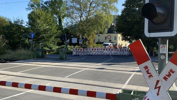 Die Arbeiten an der Deilbach-Brücke in Nierenhof starten