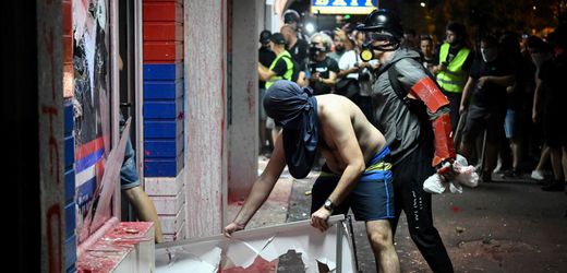 Serbien: Dutzende Verletzte und viele Festnahmen bei erneuten Protesten