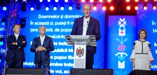 Europäischer Solidaritätsbesuch in Moldau: Merz spricht ein paar Sätze Rumänisch, Macron hält eine ganze Rede