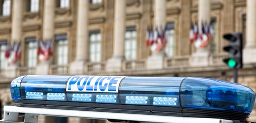 Frankreich: Person fährt mit Auto in Menschengruppe – mindestens eine Person stirbt