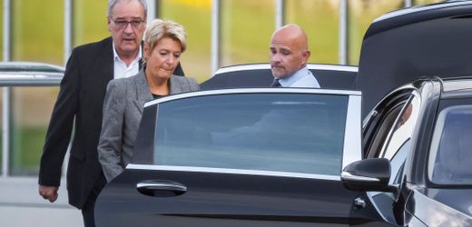 Schweizer Regierung will Folgen der Zollkrise für Unternehmen mildern