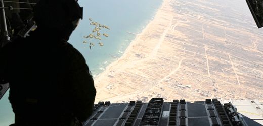 Gaza-Krieg, Friedrich Merz und die Israel-Politik: Abwurf ins Grauen