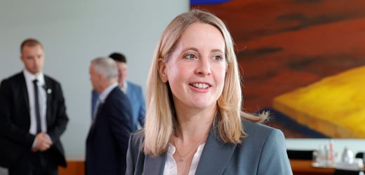 Verena Hubertz: SPD-Bauministerin ist schwanger