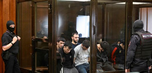 Russland: 19 Männer wegen Terroranschlags vor Gericht
