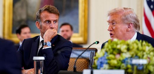 Ukraine-Gipfel: Offenes Mikrofon fängt Donald Trumps Bemerkung über Wladimir Putin ein
