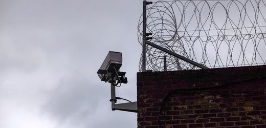 Großbritannien will straffällige Ausländer künftig sofort nach Verurteilung abschieben