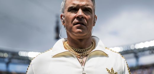 Robbie Williams verbietet seinen Kindern Smartphones, vergleicht Internet mit einer Droge