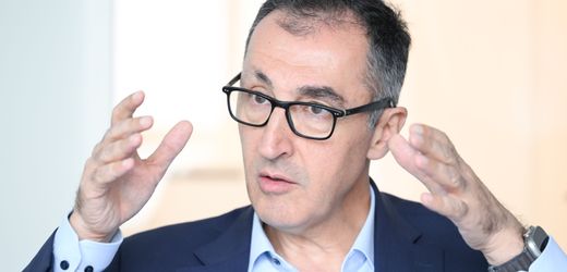 Baden-Württemberg: Cem Özdemir will Social-Media-Nutzung unter 16 Jahren verbieten