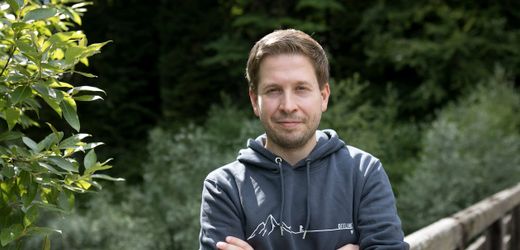 Kevin Kühnert hat einen »Crush auf Österreich«, wandert 1000 Kilometer allein auf Nordalpenweg