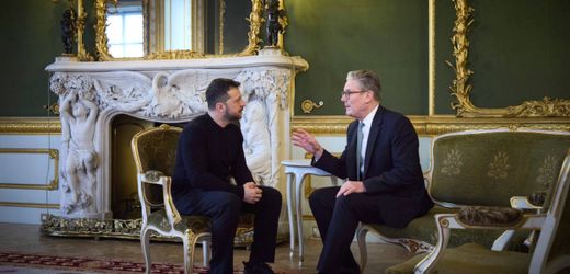Ukraine: Keir Starmer trifft Wolodymyr Selenskyj in London vor Gipfel zwischen Donald Trump und Wladimir Putin