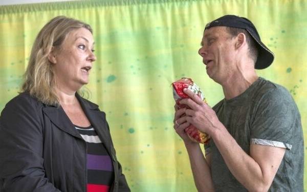 8. Oktober in Willich: Ein Gratis-Theaterabend für Eltern