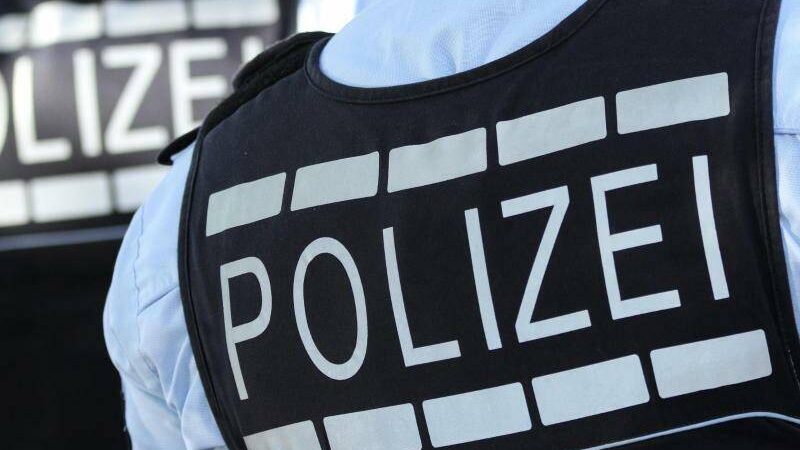 An der Stadtrampe in Wesel: Nur wenige Meter von der Kreispolizeibehörde entfernt – Unbekannte stehlen Pkw
