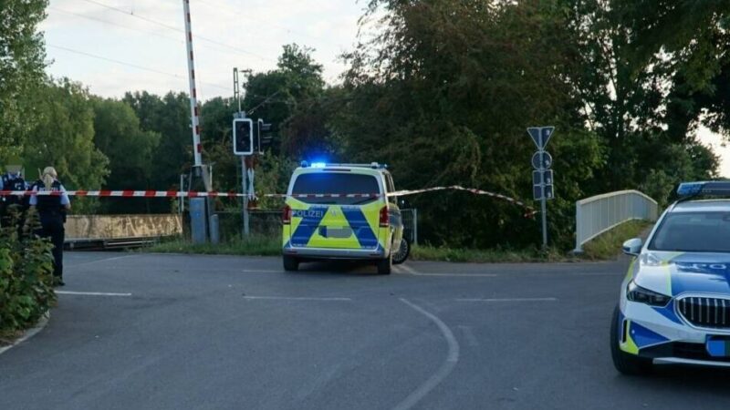 Zwischen Viersen und Willich: Erneut tödlicher Unfall am Bahnübergang