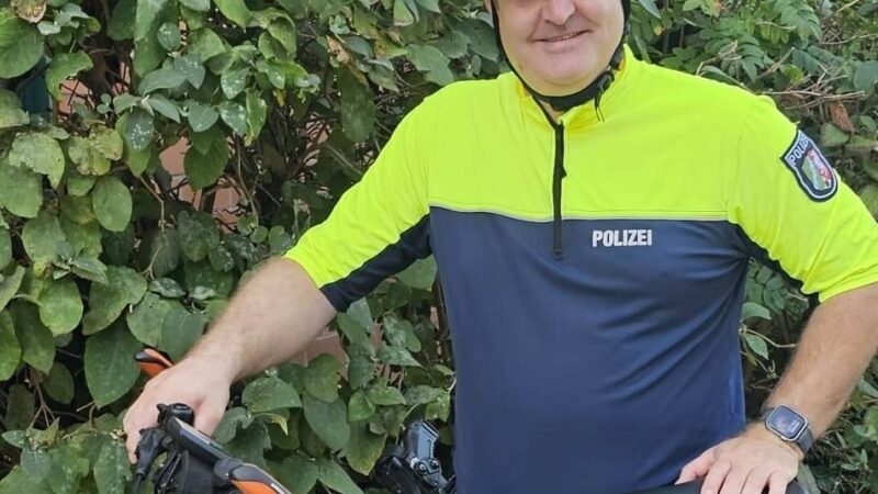 Verkehrssicherheit in Langenfeld: Polizei lädt zum Pedelec-Training am Wiescheider Treff ein