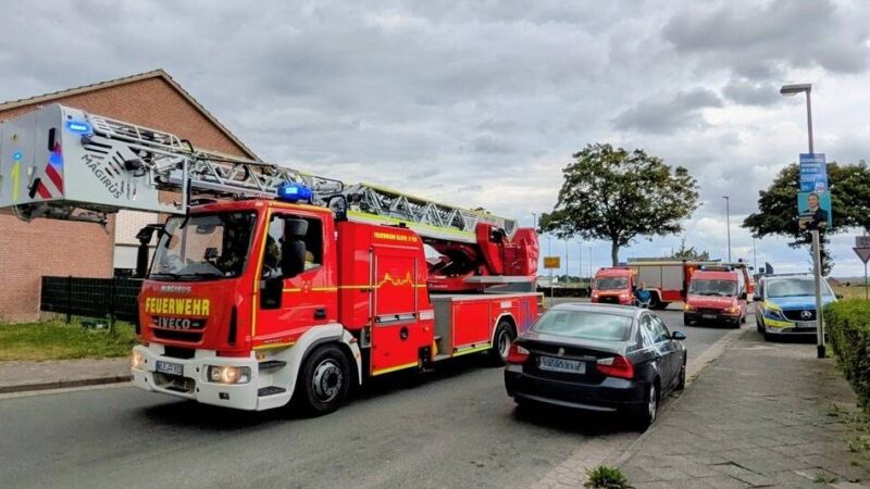 Einsatz der Feuerwehr: Fettexplosion in Kleve – Vier Menschen bei Küchenbrand verletzt