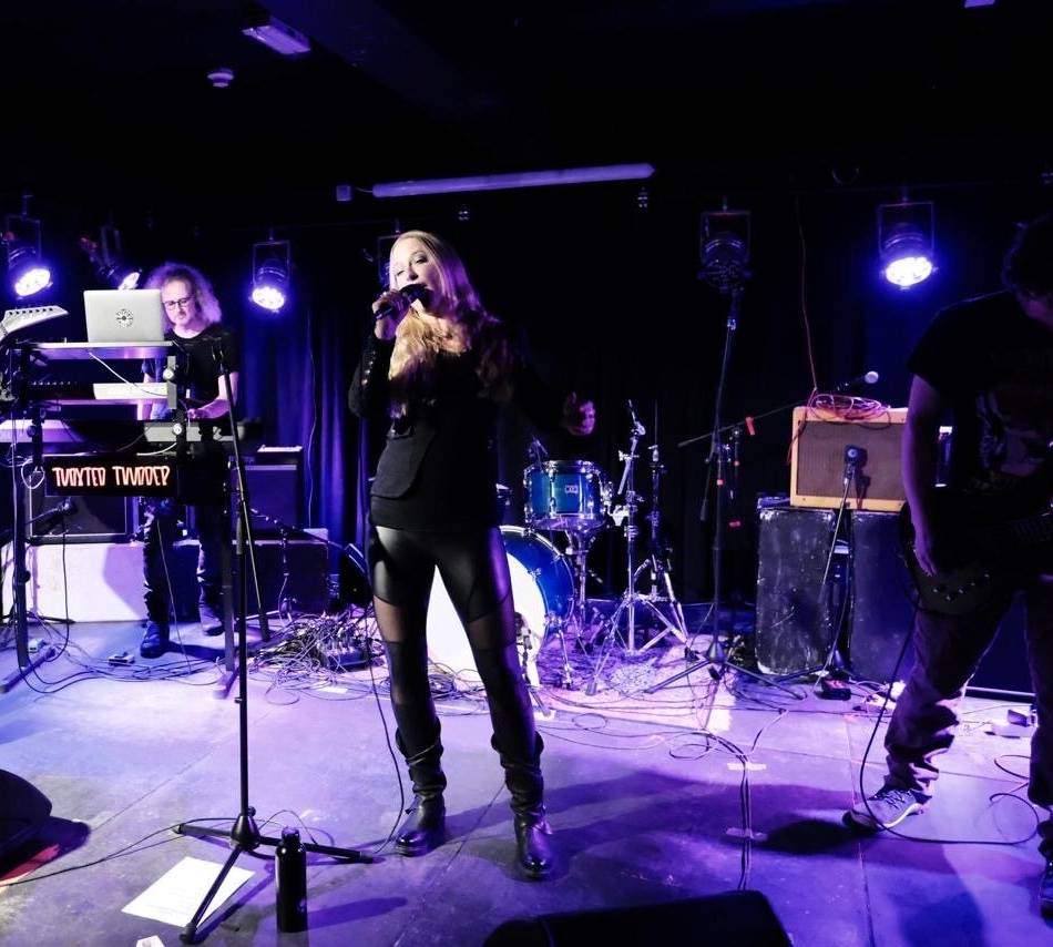Die Band „Tunxten Thunder“ aus Neuss: Von authentischen Wikinger-Songs und Autobiografischem
