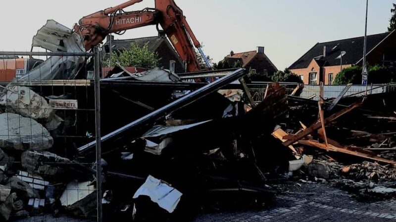 Schlemmerecke an der Schermbecker Landstraße: Früherer Kult-Imbiss in Wesel stand jahrelang leer und wird abgerissen – was geplant ist