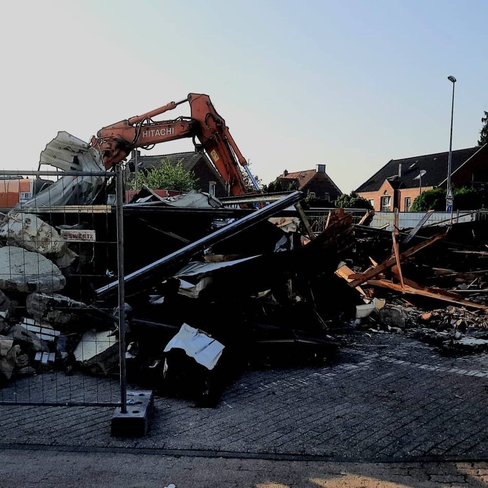 Schlemmerecke an der Schermbecker Landstraße: Früherer Kult-Imbiss in Wesel stand jahrelang leer und wird abgerissen – was geplant ist
