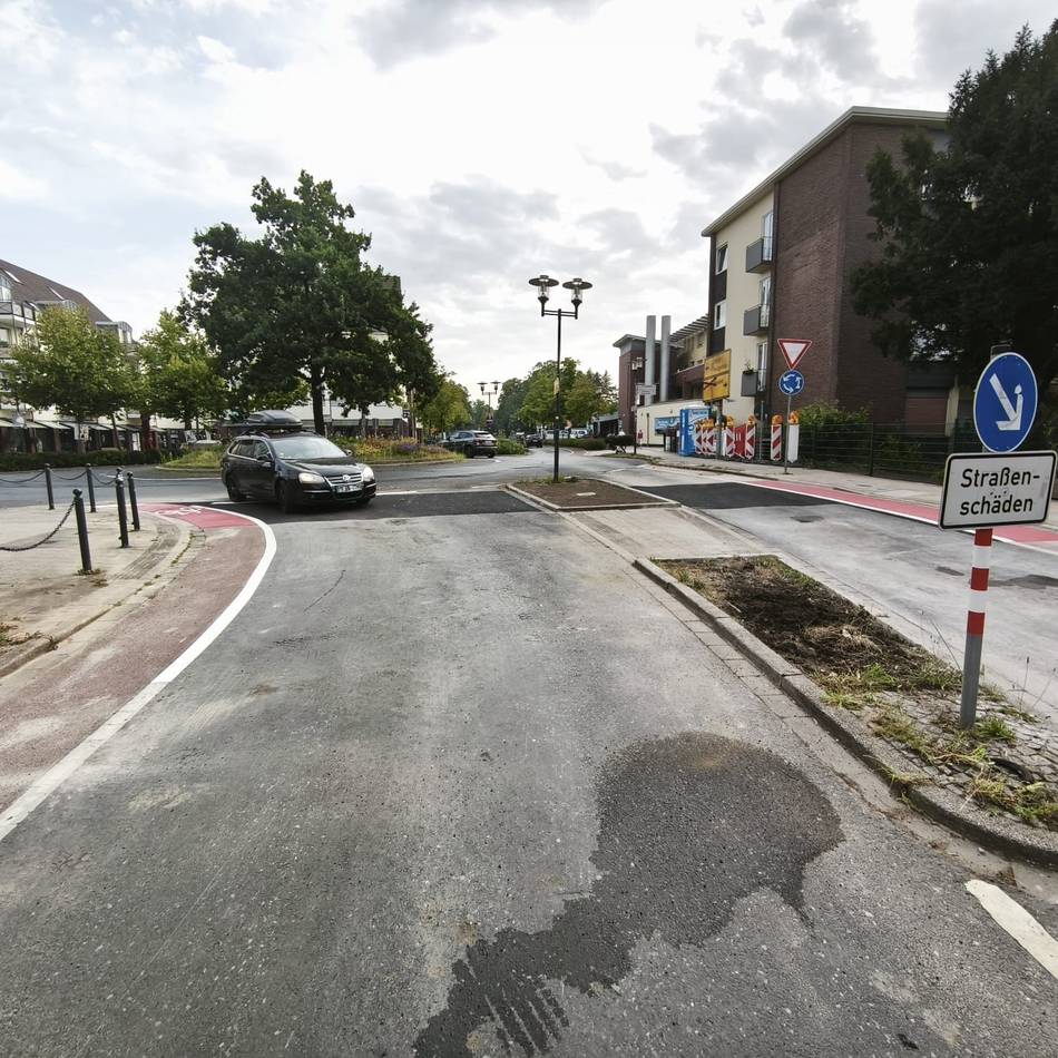 Bauarbeiten in Hösel: Kreisverkehr für den Verkehr wieder freigegeben