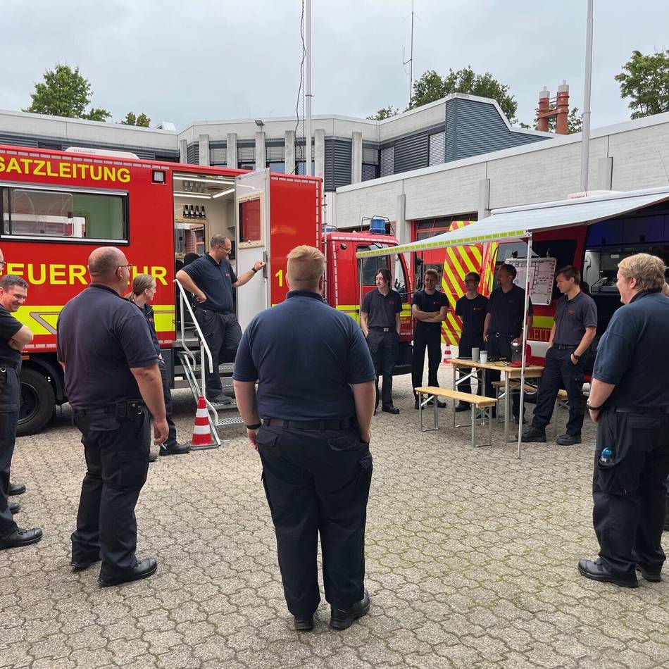 Drei Feuerwehren, ein Ziel: Feuerwehreinheiten absolvieren gemeinsame Einsatzübung