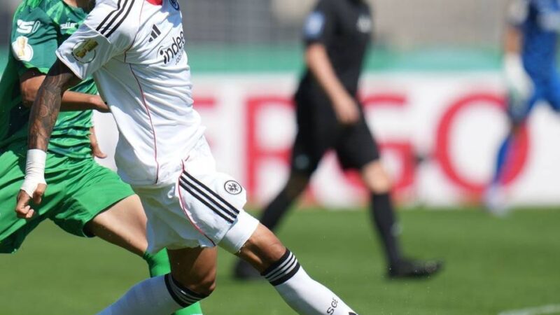 Keine Pokal-Überraschung: Frankfurt und Paderborn ziehen in die nächste Runde rein
