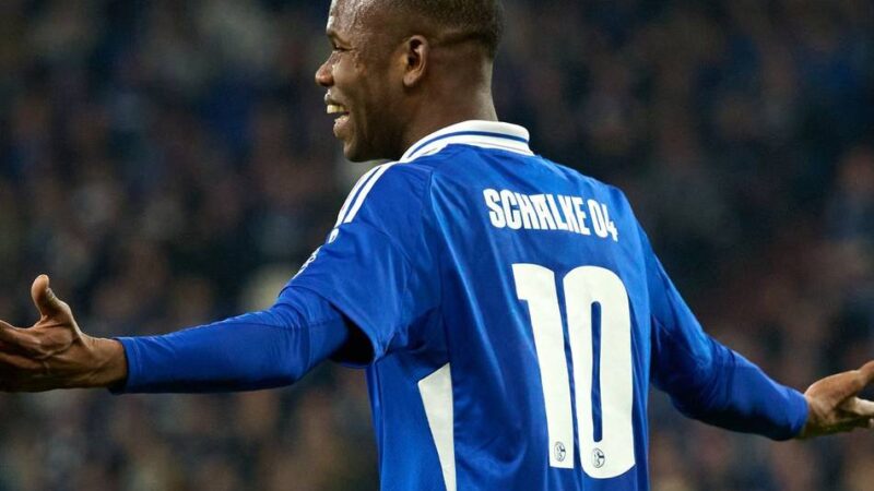Queens Park Rangers sagen ab: Schalke irritiert über geplatzten Transfer von Ba