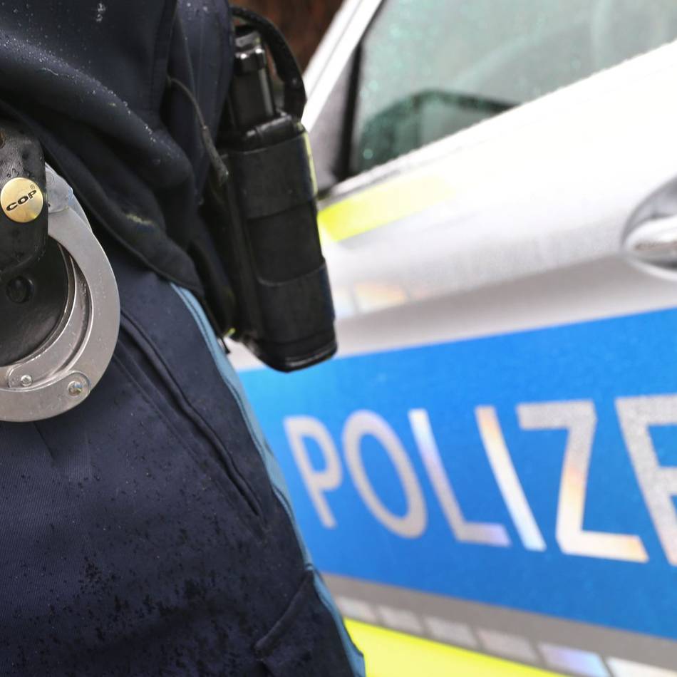 Ermittlungen wegen Drogenbesitzes: Drei offene Haftbefehle – Weseler Polizei nimmt Obdachlosen fest