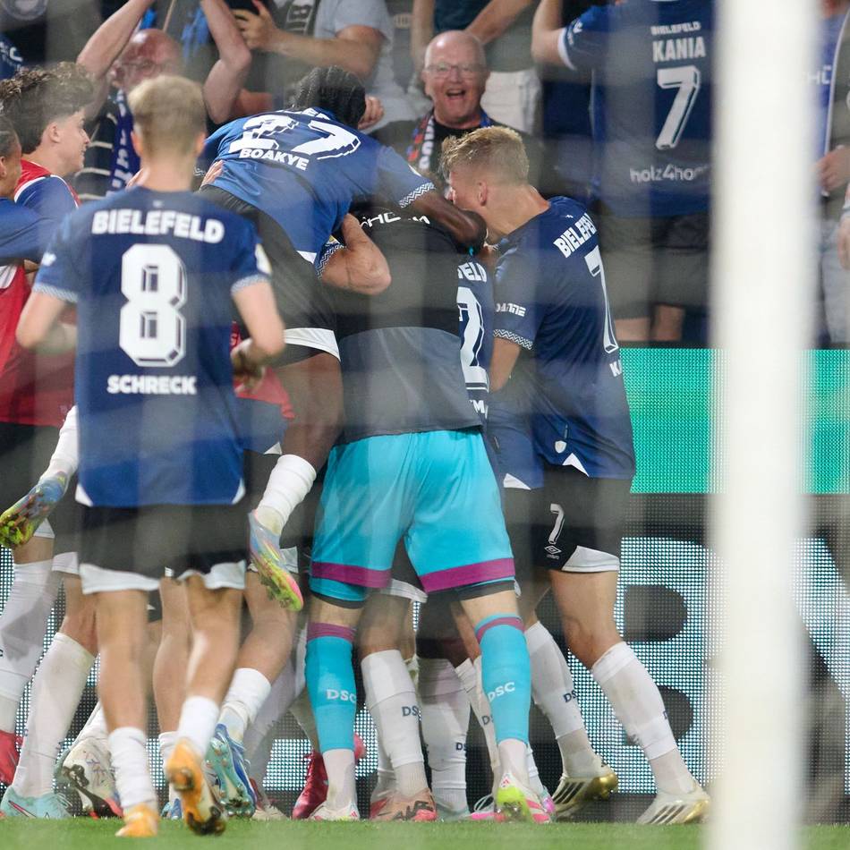 Wie in der Vorsaison: „Die Alm brennt“ – Bielefeld besiegt Bremen im Pokal