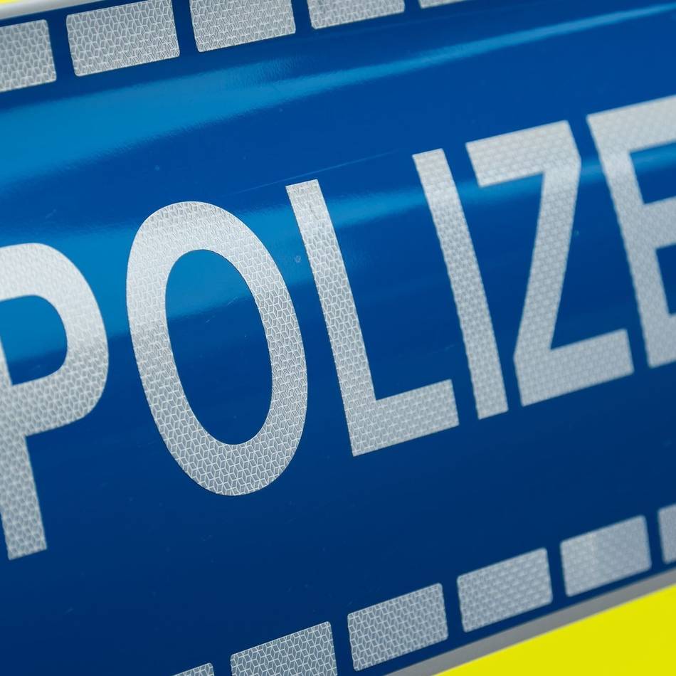 Unfall in Willich: Polizei sucht Fahrer eines grauen Autos