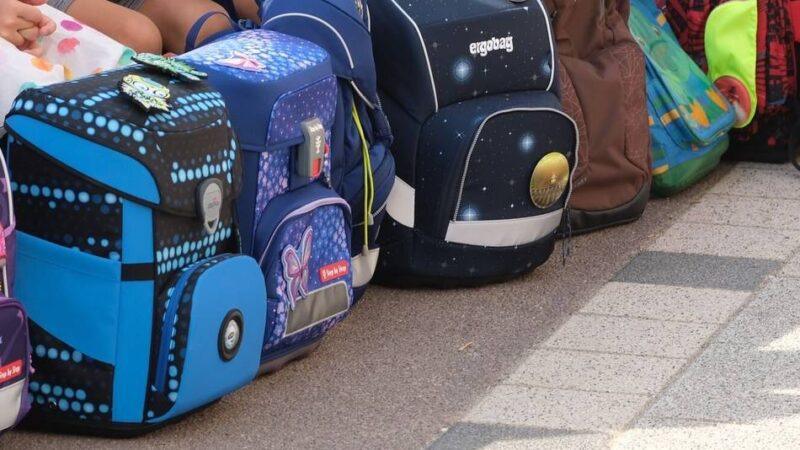 So viel kostet die Ausstattung eines i-Dötzchens: „Die Einschulung kann die neue Hochzeit sein“