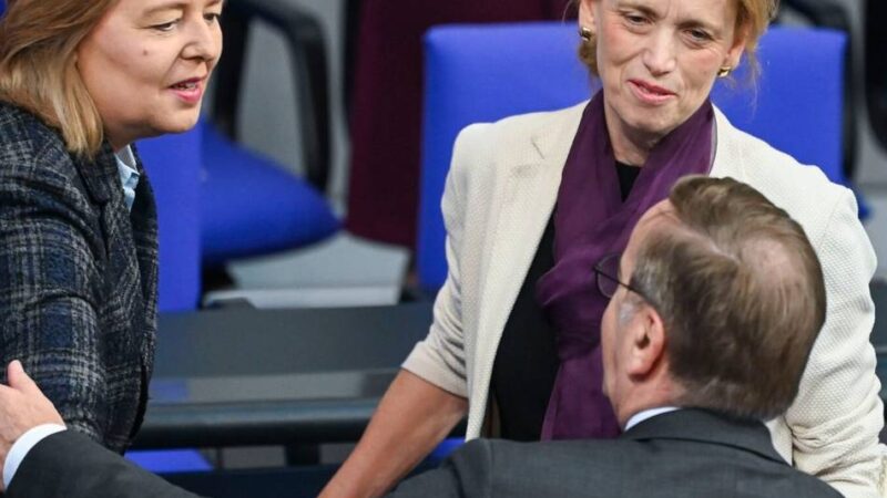 Von Reichinnek bis Pistorius: Politprominenz aus Berlin kommt zum Wahlkampf nach Düsseldorf